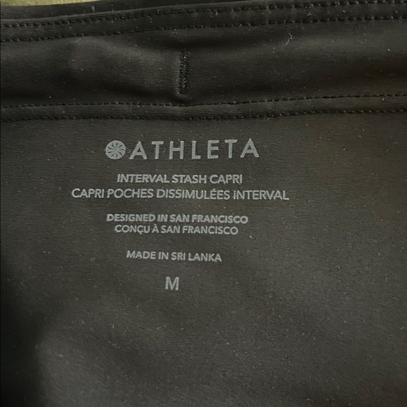 NWOT Athleta Interval Stash Capri Medium - Picture 6 of 7